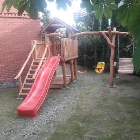 Z Lazienkami + Kuchnia Franciszek Nowak * Мельно