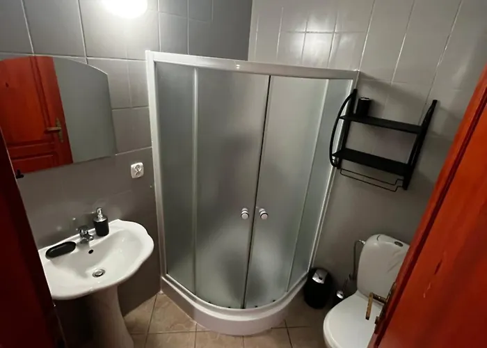 Z Lazienkami + Kuchnia Franciszek Nowak Quarto em Acomodações Particulares