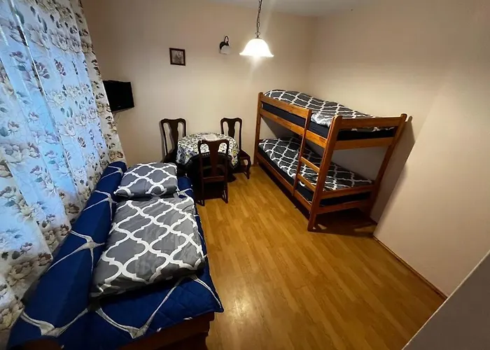 Z Lazienkami + Kuchnia Franciszek Nowak Quarto em Acomodações Particulares Mielno (Koszalin)